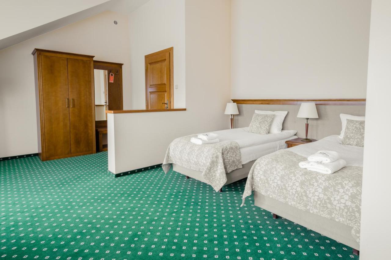 Hotel Ranczo Smyczyna Luaran gambar